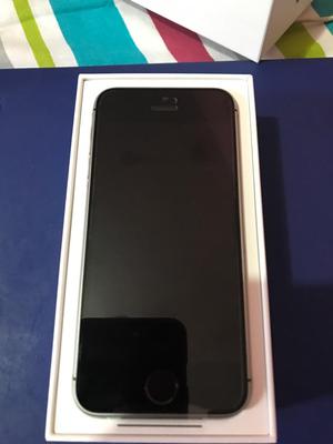iPhone Se 32 Gb Negro con Plateado Nuevo En Caja