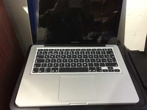 Macbook Pro I5 con Detalle