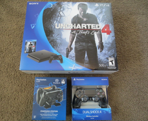 Sony PlayStation 4 Uncharted  GB