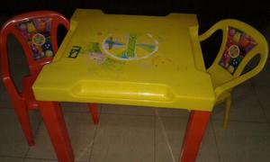 Mesa y sillas para niños backyardigans