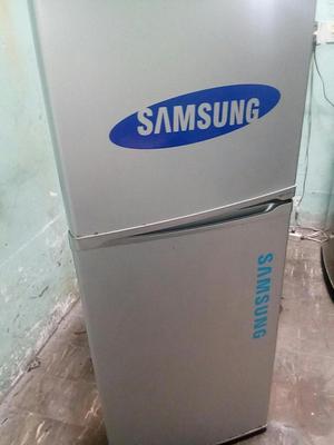Refrigeradora Sansung Nofrost.