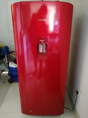 Refrigeradora Samsung roja! perfecto estado