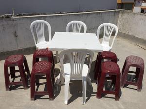 Se Vende Juego de Mesa con Bancos