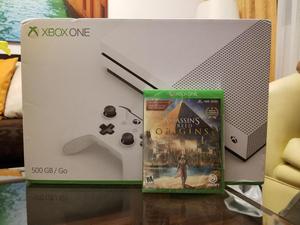 Xbox One S 500GB NUEVO, SELLADO Juego Assassins Creed