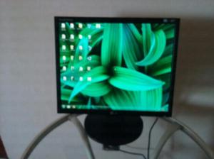 Monitor LG para PC 20'