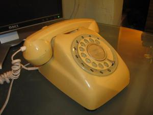 Antiguo Telefono De Disco
