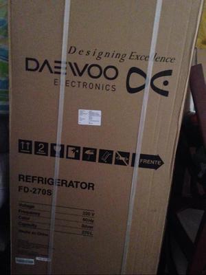 Refrigeradora Daewoo 270Lt Nuevo en Caja