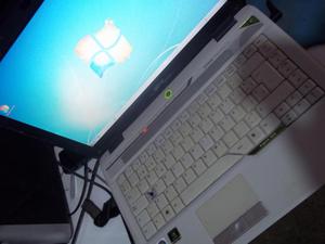 Laptop Acer  AMD Turion 2gbram 120gb disco pantalla 14