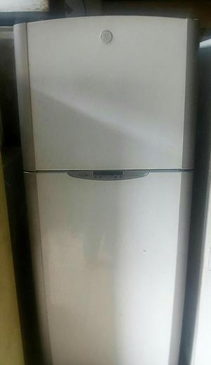 Refrigeradora Nofrost P.negocii