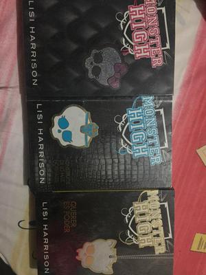 3 Primeros Libros de La Saga Monster High