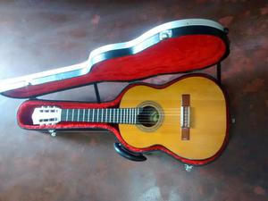 Guitarra Pequeña Falcon