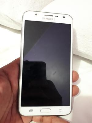 Samsung Galaxy J7 Libre Detalle
