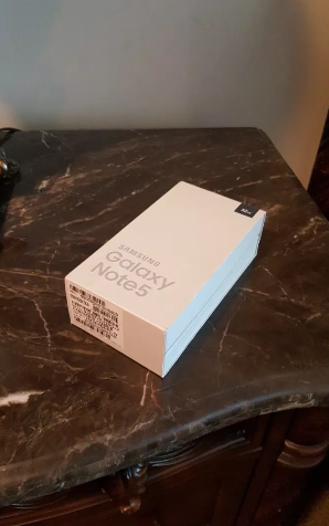 Samsung Galaxy Note5 en caja