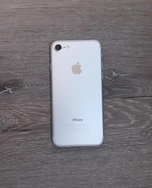 iPhone 7 Silver 32 GB