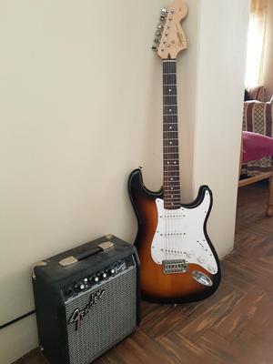 Guitarra Squier Stratocaster Ampli