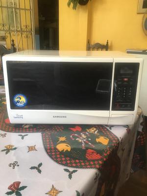 Horno Microondas Digital Samsung En Perfecto Estado