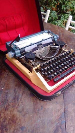 vintage Maquina de escribir con estuche