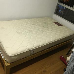 Cama 1.5 Colchon