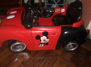 Carro A Batera Mickey Mouse sin control Casi Nuevo Precio A