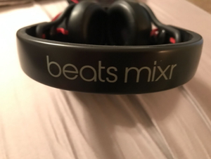 Beats Mixr Black