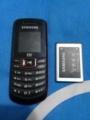 Vendo Celular Basico Samsung con Cargado