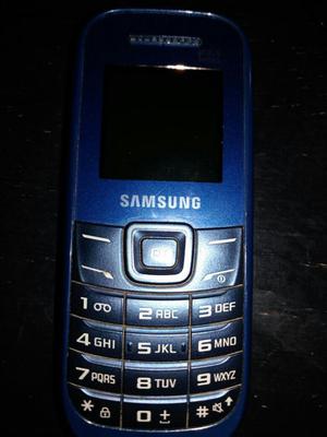 Celular Basico Samsung con Radio Fm