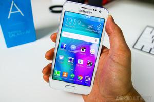 Vendo Samsung Galaxy A3 Libre 4G LTE,Camara de 8MPX HD,1GB