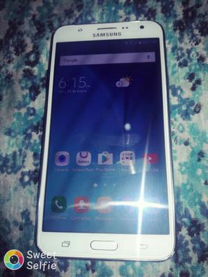 Vendo Samsung Galaxy J7 Bien Conservado