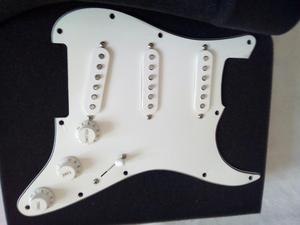 Pickguard Fender Pastillas Etc Nuevo