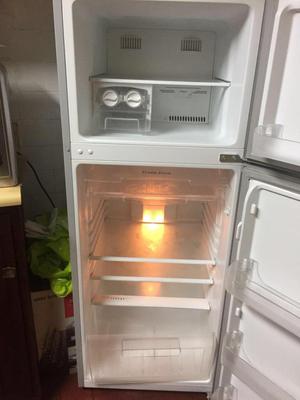 Vendo Refrigerador en perfecto estado.