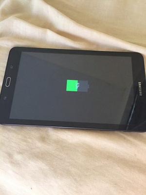Vendo Tablet Teléfono Samsung At&t Nueva Con Cargador