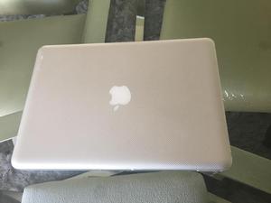 ¡MacBook Pro 13.3 practicamente nueva, sin uso!