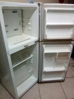 Refrigeradora Nofrost Usada Marca Samsun