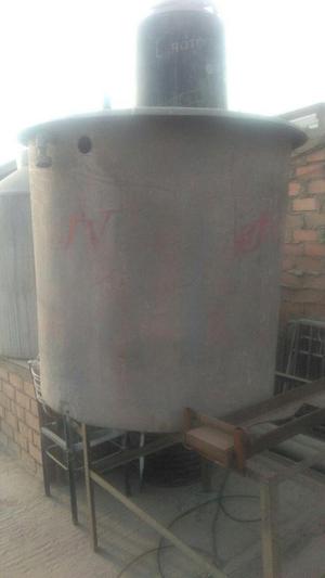 Vendo tanque de agua de  litros en buenas condiciones