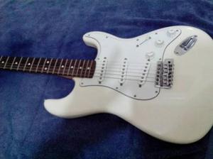 Fender Stratocaster Min Nueva Remate