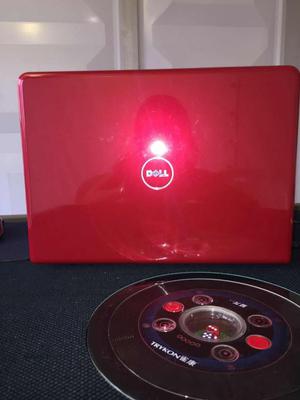 Dell Laptop Rojo