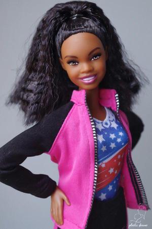 NUEVA Muñeca Barbie Collector Gabby Douglas MTM