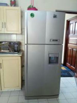 Refrigeradora Daewoo de 600 Litros