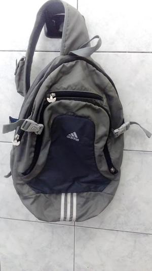 Mochila Cruzada Usada Adidas remate