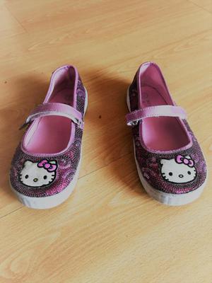 Remato zapatos Hello Kitty