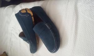 Zapatos europeos de gamuza azul