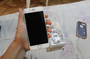 iPhone 7 Silver 32 gb