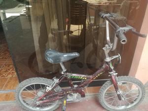 Bicicleta Pequeña para Niño Buen Estado