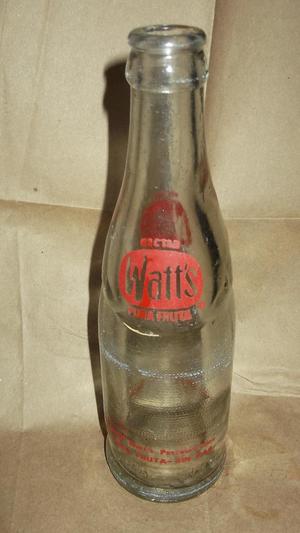 botella antigua de watts