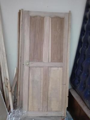 3 puertas de madera nueva