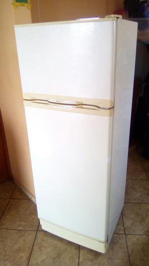 Refrigeradora No Frost 100 Operativa