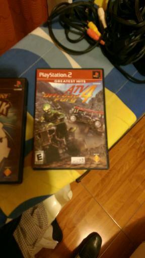 2 Videojuegos PS2 originales NUEVOS