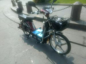 Bicicleta Eléctrica Tipo Moto Guinda