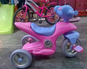 triciclo musical para niña
