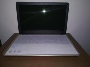 Laptop Asus Nueva 15.6 Pantalla Táctil